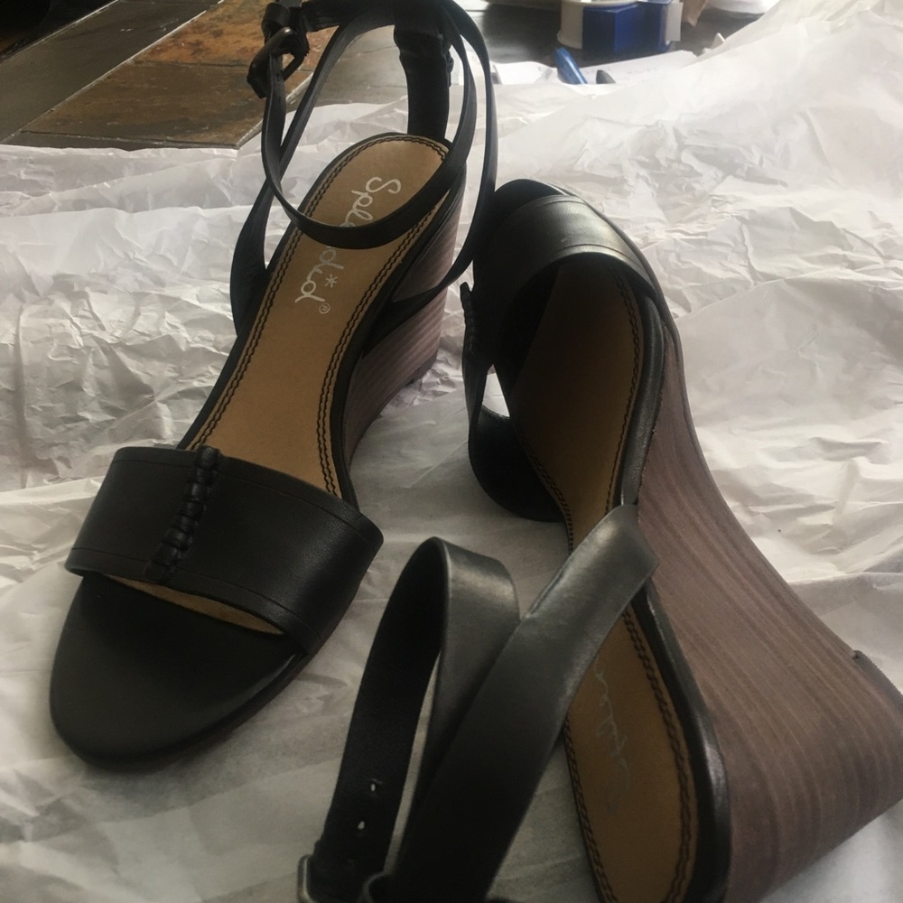 Splendid Black Leather Wedge Sandals - Picture 7 of 8